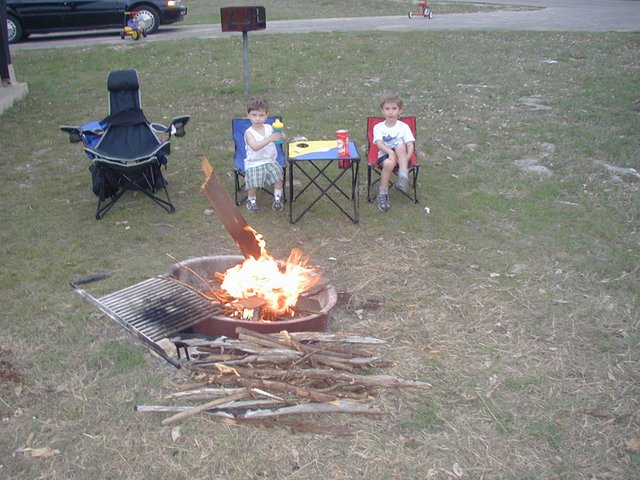 2003/03(March)/Camping/640x480_2003-03-15 18-17-59-Camping-Jim-Hogg-Chance-Dax.JPG